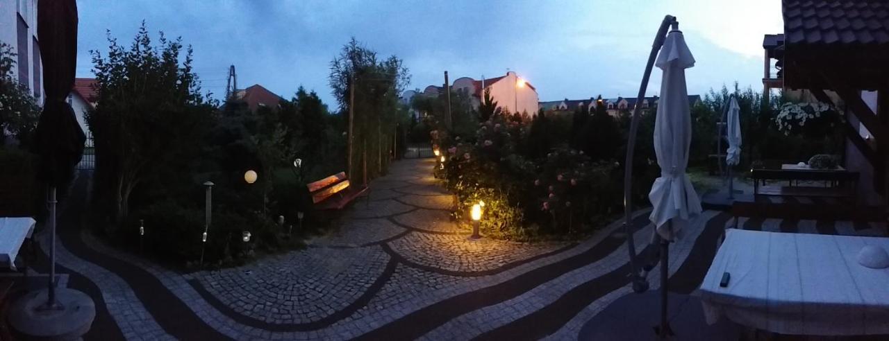 Na Fali Pokoje Goscinne Łeba Extérieur photo
