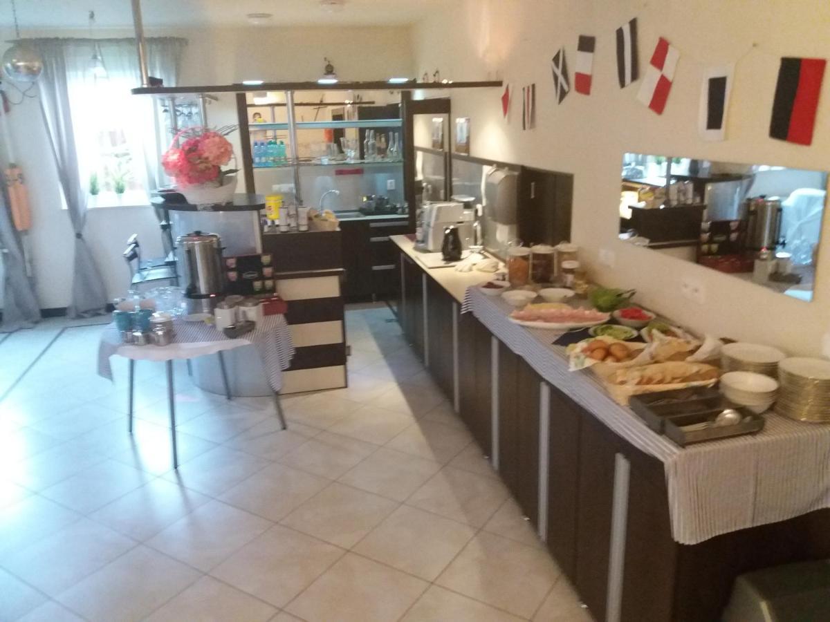 Na Fali Pokoje Goscinne Łeba Extérieur photo